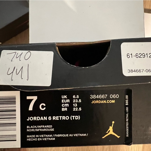 COPY - Infant Jordan 6 Retro Sneakers - Picture 3 of 4